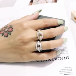 New-Design-Luxury-Shiny-Crystal-Rings-18-K-Stainless-Steel-Gold-Color-Love-Ring-for-Women-2.webp